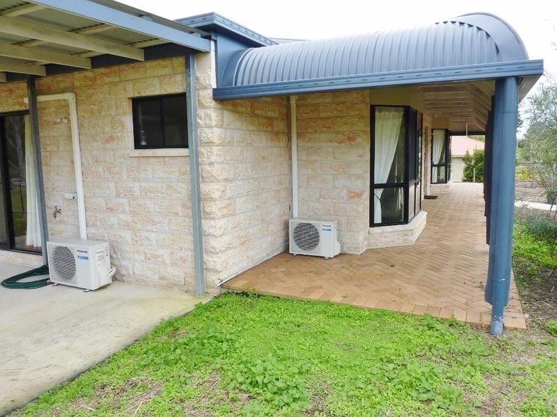 37 James St, Howard QLD 4659
