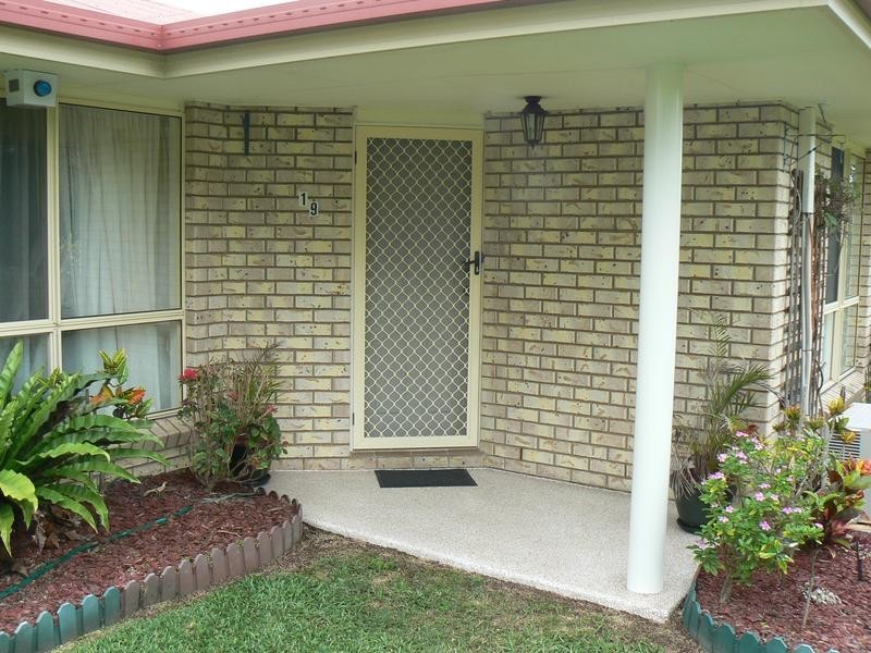 19 White St, Howard QLD 4659