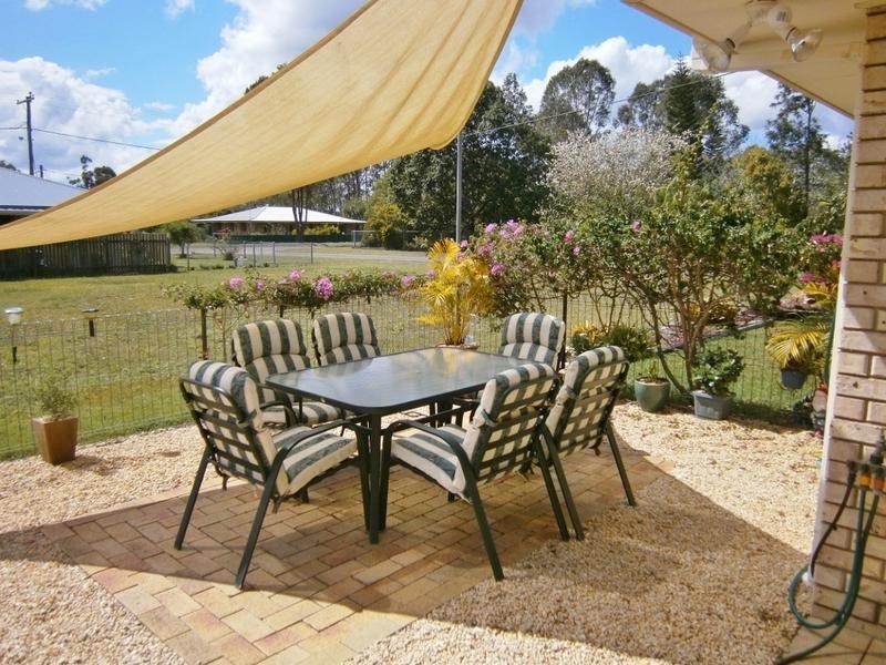 19 White St, Howard QLD 4659