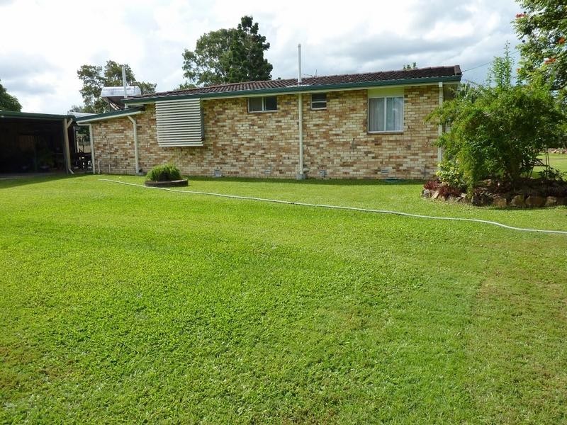 18-20 Edith St, Howard QLD 4659