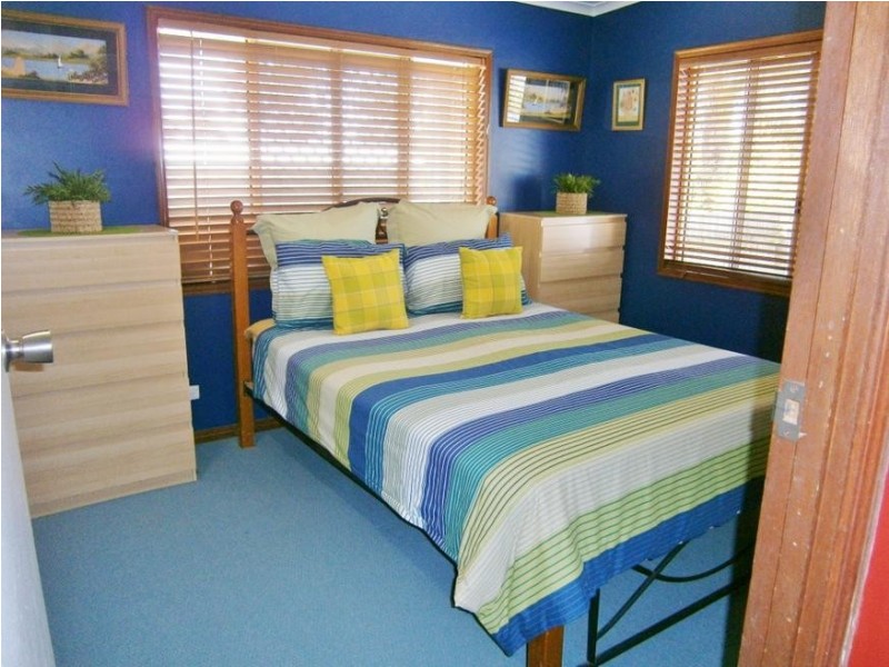 24 Annie St, Howard QLD 4659