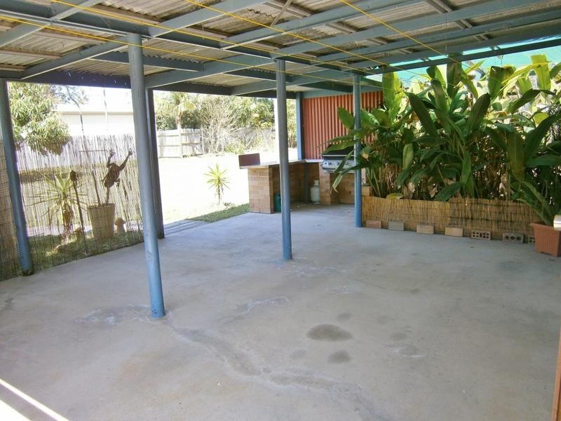 24 Annie St, Howard QLD 4659