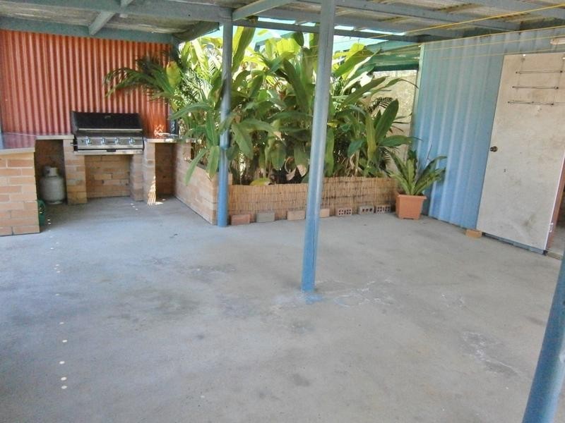 24 Annie St, Howard QLD 4659