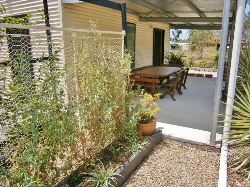 109 Bronze St, Aldershot QLD 4650