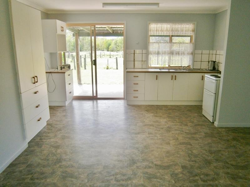 206 Pacific Haven Dr, Pacific Haven QLD 4659