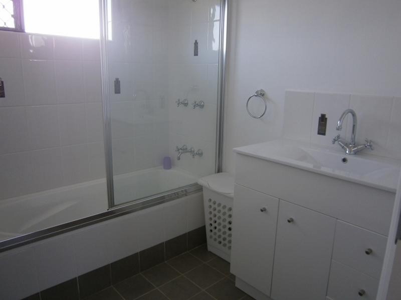 120 Sanctuary Hills Rd, Takura QLD 4655