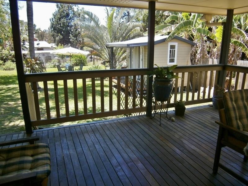 49 Thomas Street, Howard QLD 4659