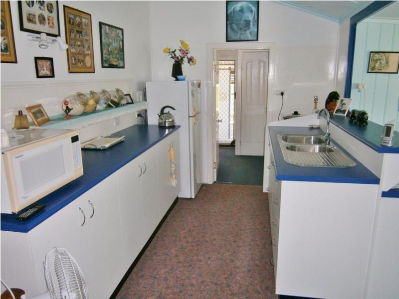 34 Smith Rd, Howard QLD 4659