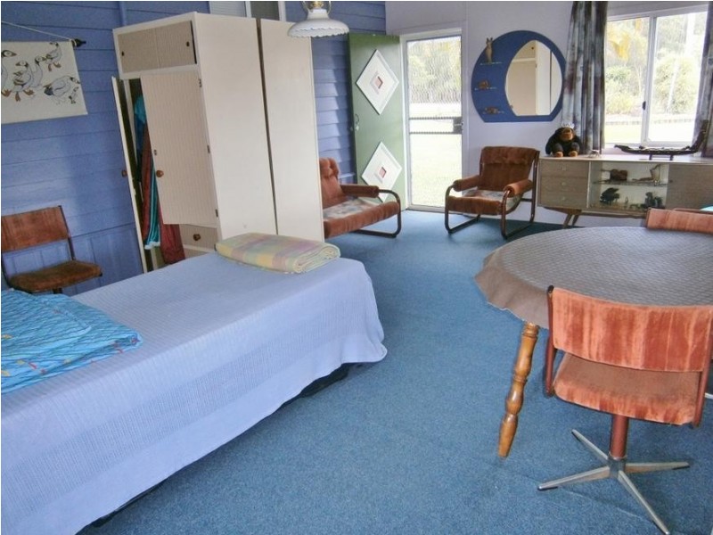 34 Smith Rd, Howard QLD 4659