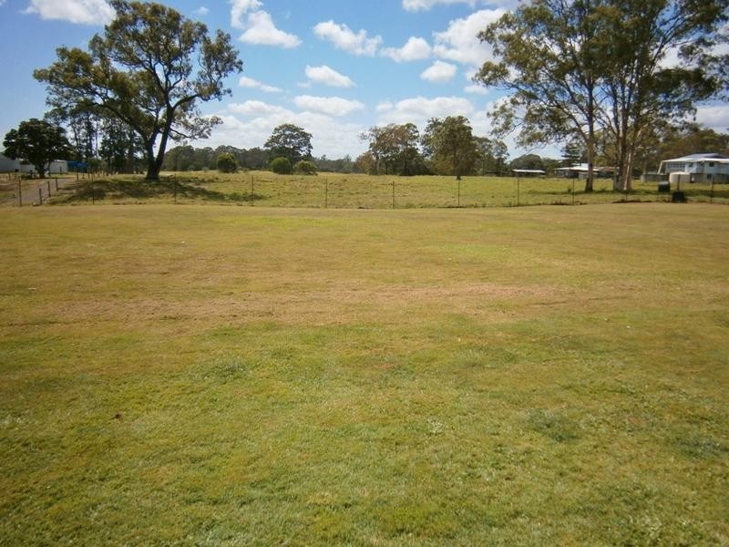 34 Smith Rd, Howard QLD 4659