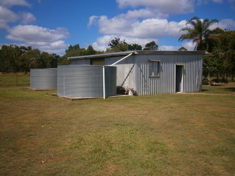 34 Smith Rd, Howard QLD 4659