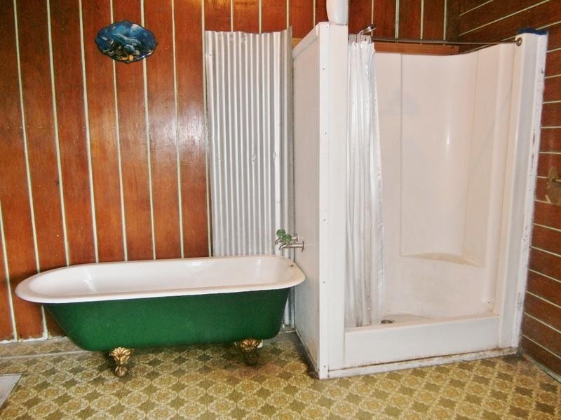 9-11 Woodrow Street, Howard QLD 4659