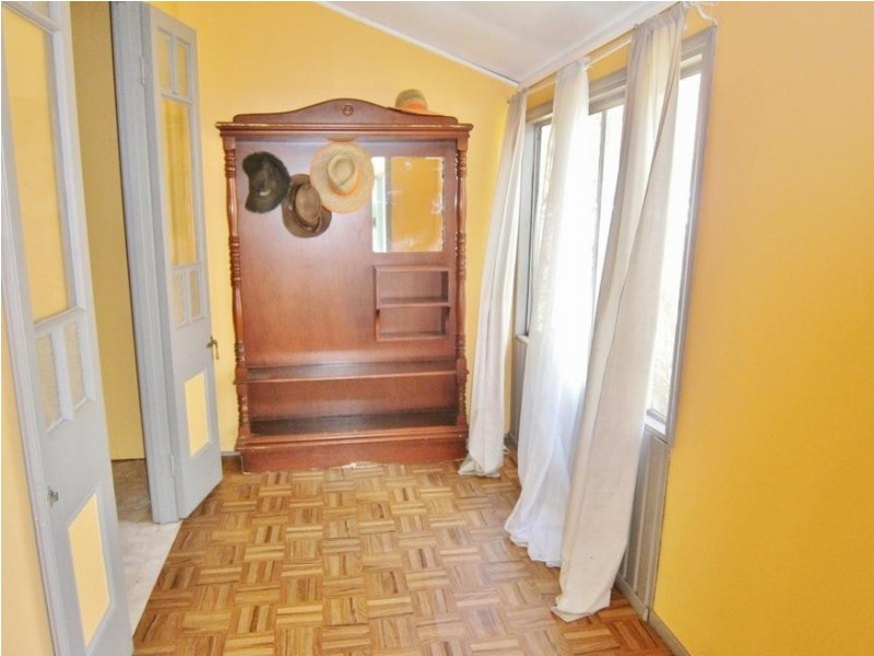 9-11 Woodrow Street, Howard QLD 4659