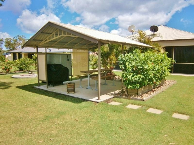 4 Brypat Close, Burrum Heads QLD 4659