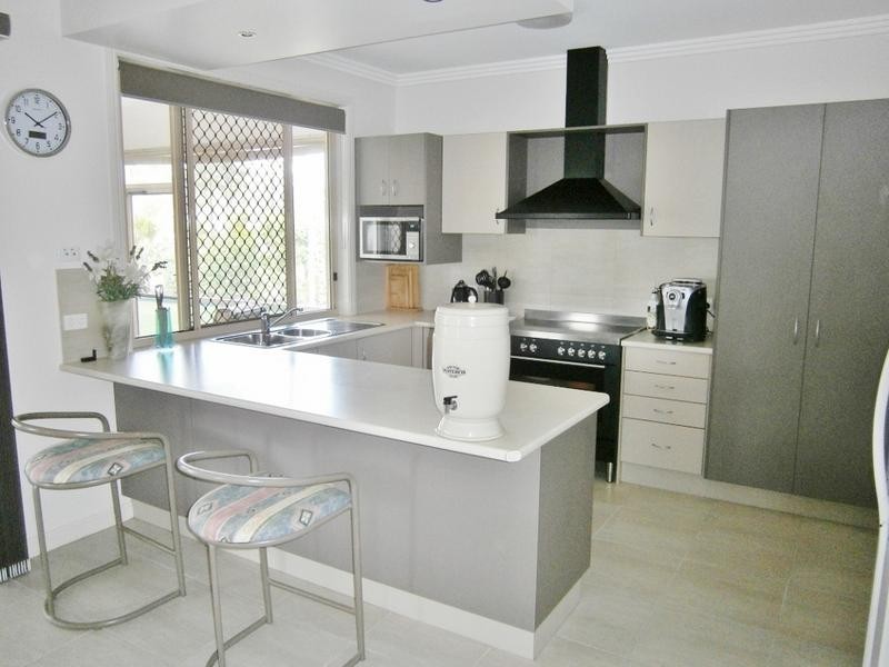 4 Brypat Close, Burrum Heads QLD 4659
