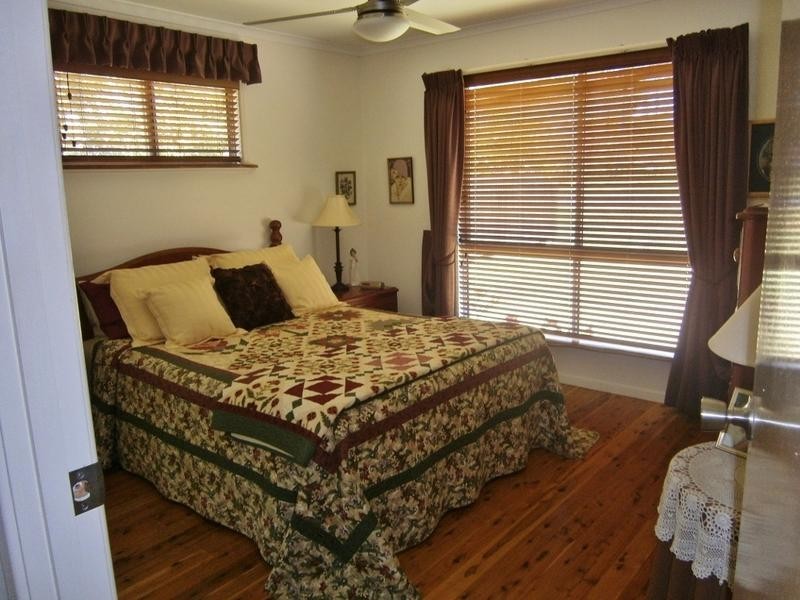 49 Thomas St, Howard QLD 4659