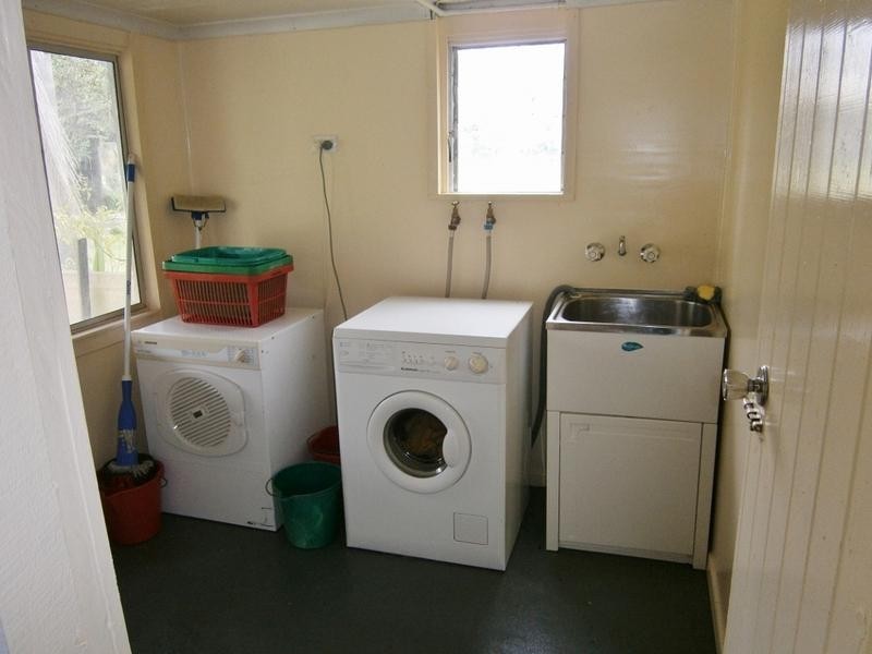 18 Spring St, Howard QLD 4659