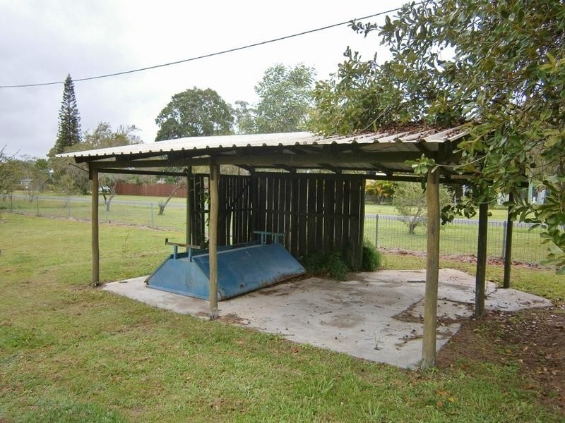 18 Spring St, Howard QLD 4659
