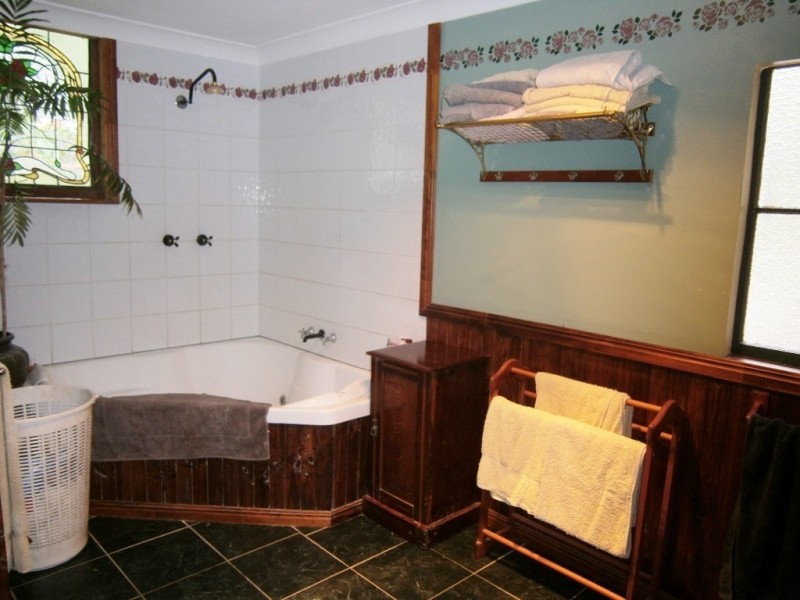 23 William St, Howard QLD 4659