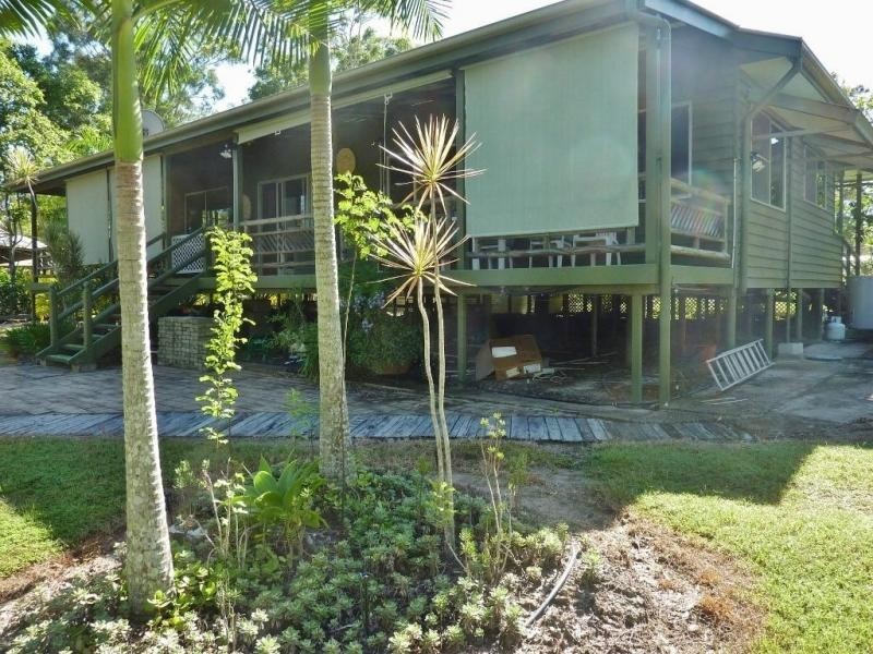 8 Jacqueline Drive, Pacific Haven QLD 4659