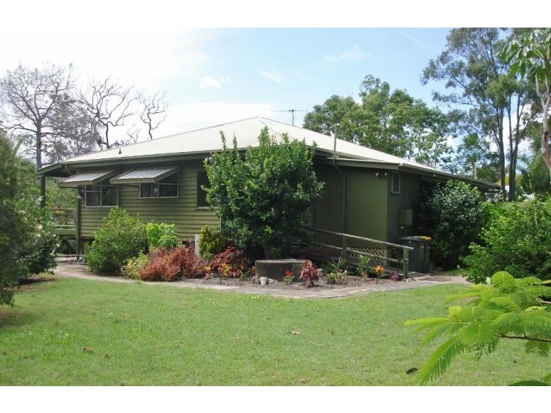 8 Jacqueline Drive, Pacific Haven QLD 4659