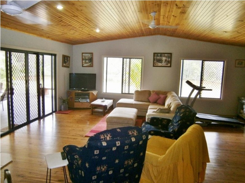86 Joynsons Rd, Torbanlea QLD 4662
