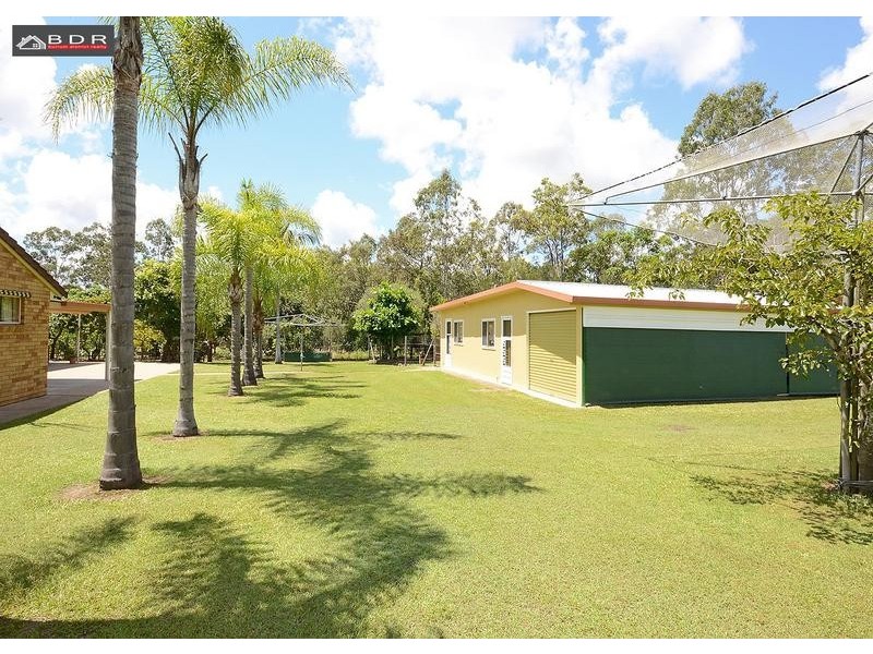 2-14 Thomas St, Howard QLD 4659