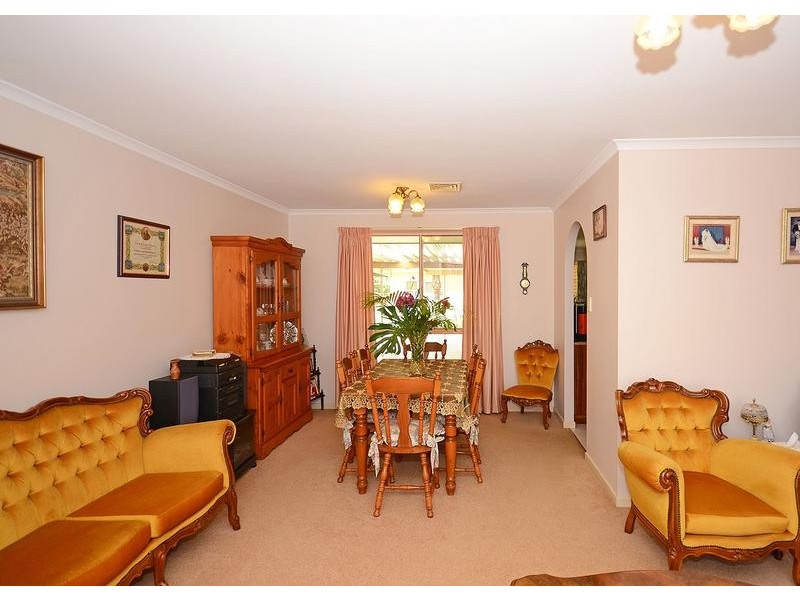 2-14 Thomas St, Howard QLD 4659