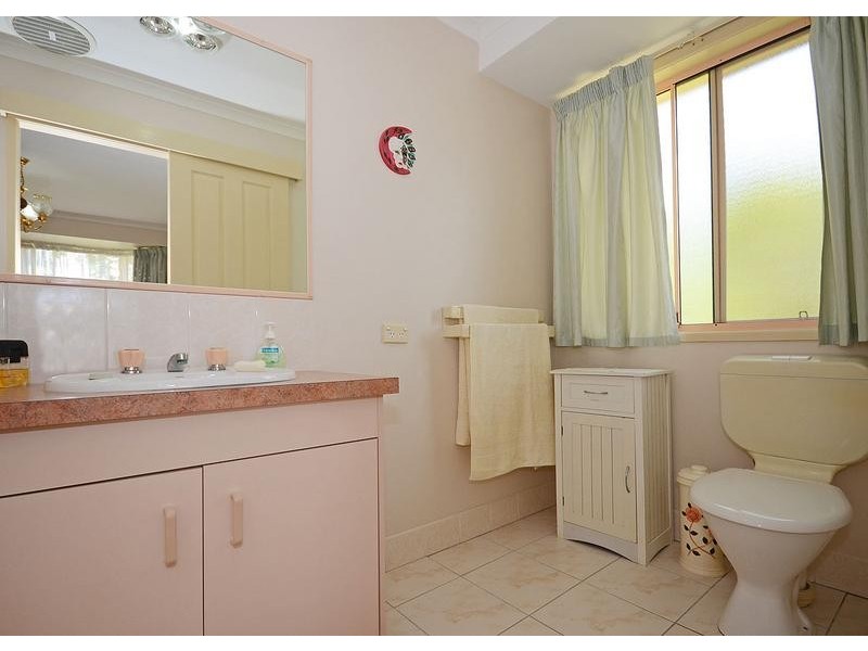 2-14 Thomas St, Howard QLD 4659