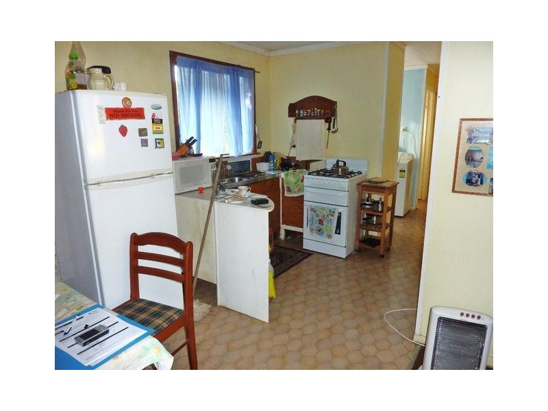 8 WHITBY STREET, Burrum Town QLD 4659