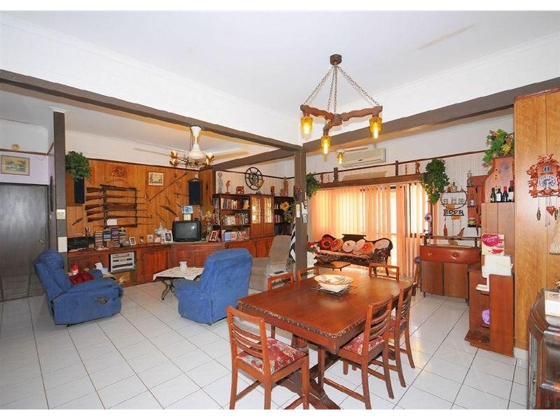 6-8 Delrose Ct, Toogoom QLD 4655