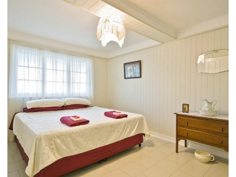 1208 Burrum Heads Rd, Burrum Heads QLD 4659