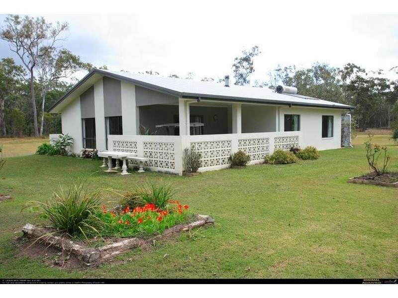 42 Joynsons Rd, Torbanlea QLD 4662