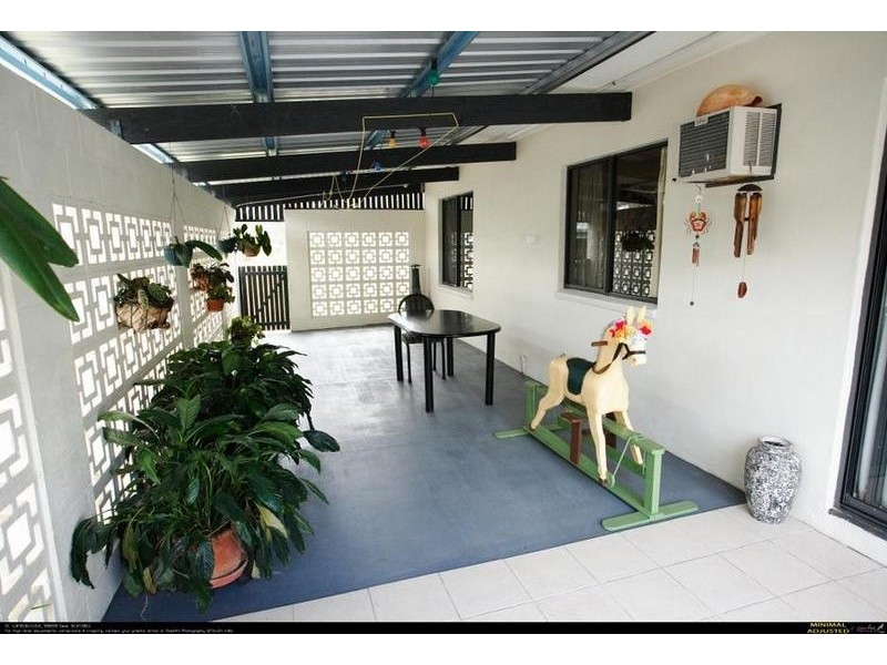 42 Joynsons Rd, Torbanlea QLD 4662
