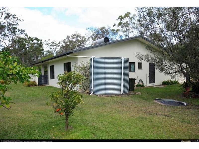 42 Joynsons Rd, Torbanlea QLD 4662