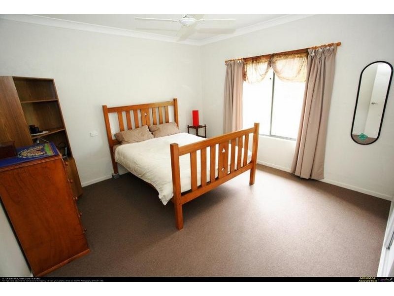42 Joynsons Rd, Torbanlea QLD 4662