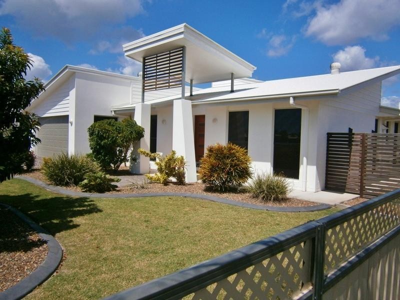 16 Noeme Street, Burrum Heads QLD 4659