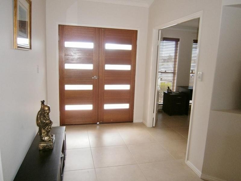 16 Noeme Street, Burrum Heads QLD 4659