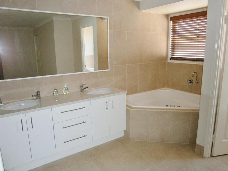 16 Noeme Street, Burrum Heads QLD 4659