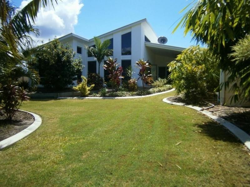 16 Noeme Street, Burrum Heads QLD 4659