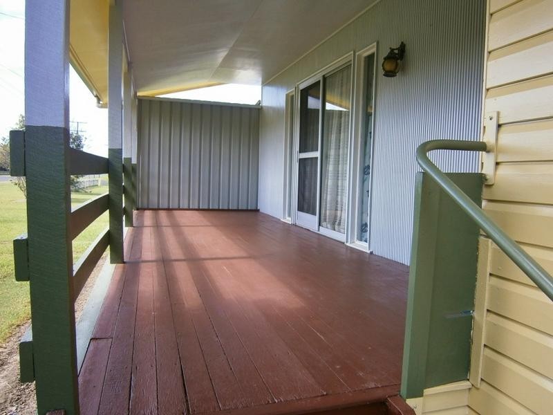 36 Hunter St, Torbanlea QLD 4662