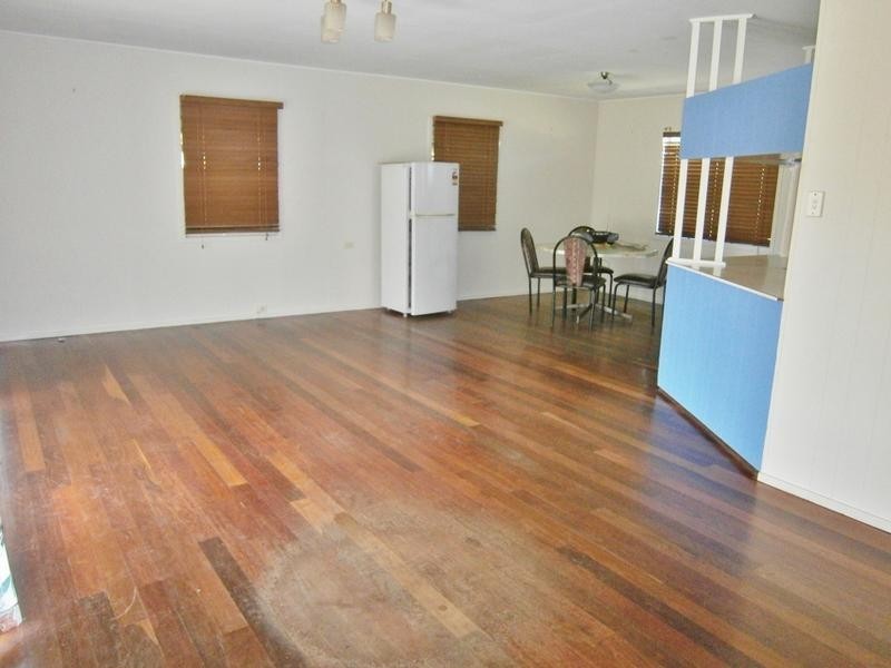 36 Hunter St, Torbanlea QLD 4662