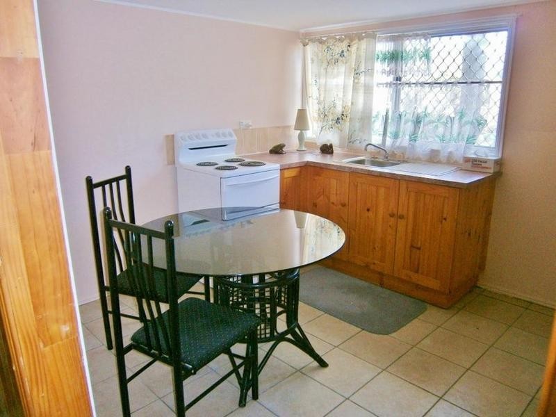 50 watkins st, Howard QLD 4659