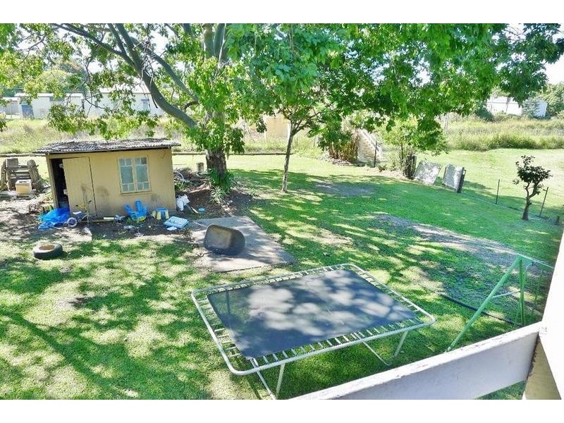 81 STELEY ST, Howard QLD 4659