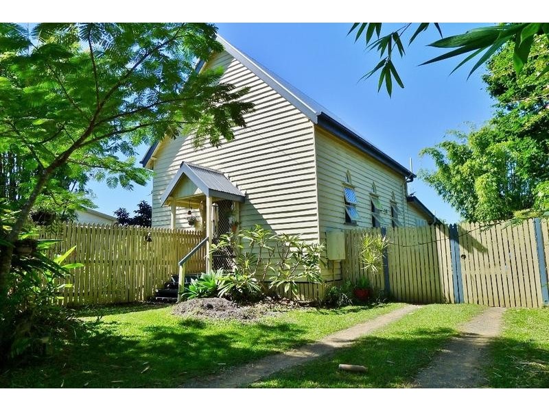 10 Crawford St, Torbanlea QLD 4662
