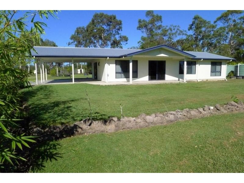 447 Pacific Haven Dr, Howard QLD 4659