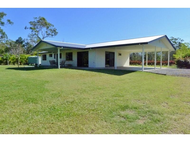 447 Pacific Haven Dr, Howard QLD 4659
