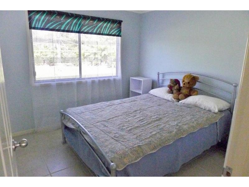 447 Pacific Haven Dr, Howard QLD 4659