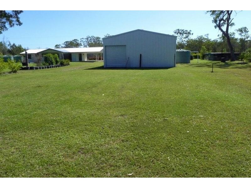 447 Pacific Haven Dr, Howard QLD 4659