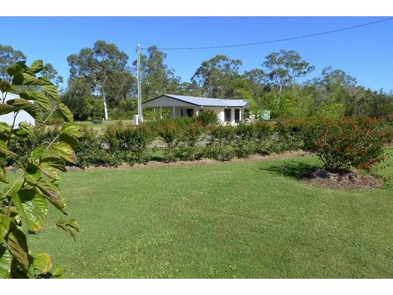 447 Pacific Haven Dr, Howard QLD 4659
